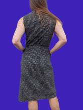 Charger l'image dans la galerie, Robe vintage Lucia - Pois et fleurs violettes. Taille S, 36, 38. Fabriqué en France