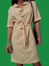 Charger l'image dans la galerie, Robe vintage Claude - A rayures et col chemisier. Taille L, 40, 42. Fabriqué en France