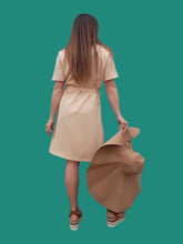 Charger l'image dans la galerie, Robe Noémie - Toute boutonnée, couleur saumon. Taille L, 40, 42