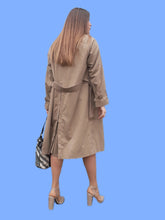 Charger l'image dans la galerie, Trench-Coat vintage April - Paletot Burberrys. Taille L, 40, 42. Tartan