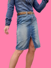 Charger l'image dans la galerie, Jupe "Seconde" Marthe - En jean fendue. Taille M, 38, 40. Sisley. Made in Rumania.