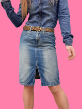 Charger l'image dans la galerie, Jupe "Seconde" Marthe - En jean fendue. Taille M, 38, 40. Sisley. Made in Rumania.