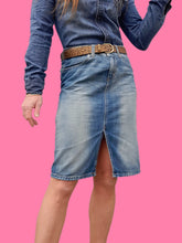 Charger l'image dans la galerie, Jupe "Seconde" Marthe - En jean fendue. Taille M, 38, 40. Sisley. Made in Rumania.