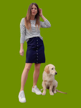 Charger l'image dans la galerie, Jupe vintage Babeth - Bleu marine à boutons, coupe droite. Taille M, 38, 40. Made in France.