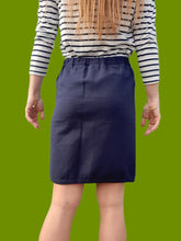 Charger l'image dans la galerie, Jupe vintage Babeth - Bleu marine à boutons, coupe droite. Taille M, 38, 40. Made in France.