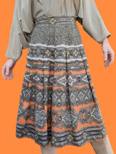 Charger l'image dans la galerie, Jupe vintage Laure - Plissée folklorique en laine. Taille S, 36, 38. Créations Gadyet. Made in France.