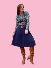 Charger l'image dans la galerie, Jupe vintage Faustine - Plissé soleil bleu marine. Taille XS, 34, 36. Made in France.