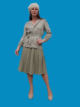 Charger l'image dans la galerie, Ensemble vintage Mila - Veste & jupe plissée. Taille S, 36, 38. Annette Boutique.
