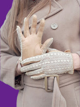 Charger l'image dans la galerie, Gants vintage Joséphine - Cuir et dentelle. Taille 6,5