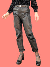 Charger l'image dans la galerie, Pantalon vintage Martha - En cuir noir, coupe droite. Taille M, 38, 40. Cuir Nappa