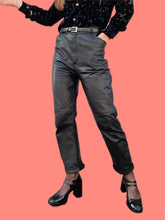 Charger l'image dans la galerie, Pantalon vintage Martha - En cuir noir, coupe droite. Taille M, 38, 40. Cuir Nappa