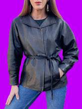 Charger l'image dans la galerie, Veste vintage Cassandre - Cuir noir. Taille M, 38, 40. Made in France.
