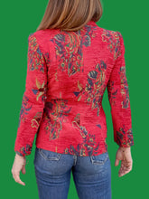 Charger l'image dans la galerie, Blazer vintage Joséphine - Jacquard fleuri rouge. Taille XS, 34, 36. Sassia - Calèche. Made in France.