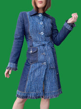 Charger l'image dans la galerie, Manteau vintage Armande - Tweed à franges et denim. Taille S, 36, 38. D&G - Dolce & Gabanna. Made in Italy.