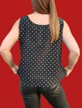 Charger l'image dans la galerie, Top vintage Abby - Pois blancs sur fond noir. Taille XXL, 44, 46. Cacharel. Made in France