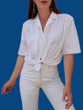 Charger l'image dans la galerie, Chemisette vintage Romane - Blanche à rayures. Taille XXL, 44, 46. Made in France
