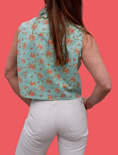 Charger l'image dans la galerie, Chemisette vintage Dorothée - Imprimé liberty turquoise et corail. Taille M, 38, 40. Decade Kiabi.