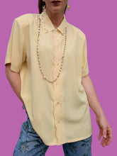 Charger l'image dans la galerie, Chemisette vintage Nadia - Col en dentelle ajourée. Jaune. Taille XXL, 44, 46.