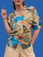 Charger l'image dans la galerie, Chemisette vintage Prisca - Imprimé tropical. Taille M, 38, 40. Adéka. Made in France.