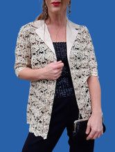 Charger l'image dans la galerie, Chemisier "Seconde" Stephy - Dentelle ajourée Champagne. Taille L, 40, 42.