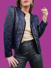 Charger l'image dans la galerie, Veste vintage Lola - Imprimé cachemire bleu brillant. Taille S, 36, 38. Trockenreinigung. Made in France