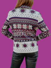 Charger l'image dans la galerie, Cardigan vintage Elvire - Flocons de neige et étoiles en laine. Taille M, 38, 40. Devernois