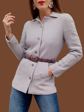 Charger l'image dans la galerie, Veste vintage Edna - Parme. Taille XS, 34, 36. Bazar Christian Lacroix. Made in France.