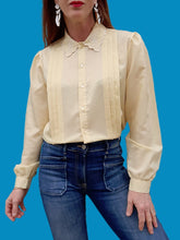Charger l'image dans la galerie, Chemisier vintage Victoire - Jaune pâle. Col brodé. Taille L, 40, 42. Made in France.