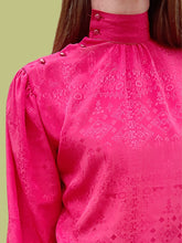 Charger l'image dans la galerie, Blouse vintage Clarisse - Cascade de boutons et imprimé Aztèques fuchsia. Taille S, 36, 38. Carole Richard. Made in France.