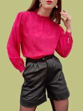 Charger l'image dans la galerie, Blouse vintage Clarisse - Cascade de boutons et imprimé Aztèques fuchsia. Taille S, 36, 38. Carole Richard. Made in France.