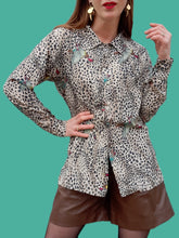 Charger l'image dans la galerie, Chemisier vintage Eugénie - Imprimé léopard et oies sauvages. Taille M, 38, 40. Christina Viva. Made in France.