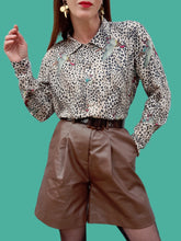 Charger l'image dans la galerie, Chemisier vintage Eugénie - Imprimé léopard et oies sauvages. Taille M, 38, 40. Christina Viva. Made in France.