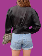Charger l'image dans la galerie, Chemisier vintage Armance - Noir à double boutonnage. Taille M, 38, 40.