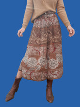 Charger l'image dans la galerie, Jupe vintage Sophia - Rayures à imprimé cachemire et fleurs. Taille XS, 34, 36. Burton