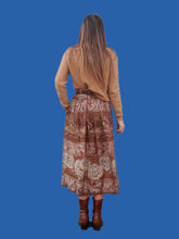 Charger l'image dans la galerie, Jupe vintage Sophia - Rayures à imprimé cachemire et fleurs. Taille XS, 34, 36. Burton