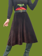 Charger l'image dans la galerie, Jupe vintage Marjorie - Velours marron. Taille XS, 34, 36. Guy Laroche. Made in France.