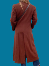 Charger l'image dans la galerie, Manteau vintage Meredith - En laine et cachemire marron chocolat. Taille M, 38, 40. Franck et Fils.