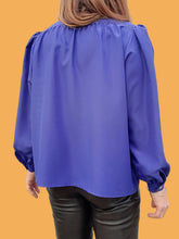 Charger l'image dans la galerie, Chemisier vintage Sohane - Bleu roi. Taille XL, 42, 44. Créations Hazan. Made in France.
