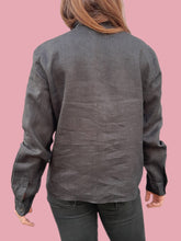 Charger l'image dans la galerie, Chemisier "seconde" Émilia - Gris anthracite. Taille L, 40, 42. Armani. Made in Italy