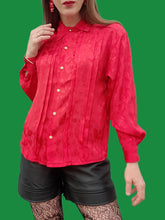 Charger l'image dans la galerie, Chemisier vintage Garance - Rouge à imprimé cachemire irisé. Taille S, 36, 38. Made in France.