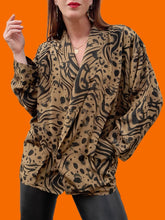 Charger l'image dans la galerie, Veste vintage Ysaline - Croisée à imprimé animalier. Taille XXL, 44, 46. Made in France