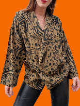 Charger l'image dans la galerie, Veste vintage Ysaline - Croisée à imprimé animalier. Taille XXL, 44, 46. Made in France