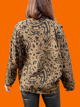 Charger l'image dans la galerie, Veste vintage Ysaline - Croisée à imprimé animalier. Taille XXL, 44, 46. Made in France