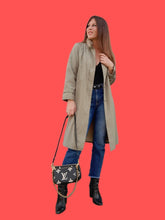 Charger l'image dans la galerie, Trench-coat vintage Adèle - Vert kaki doublé et fourrure fantaisie. Taille S, 36, 38. JK Viola. Made in France