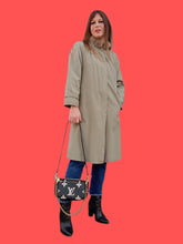 Charger l'image dans la galerie, Trench-coat vintage Adèle - Vert kaki doublé et fourrure fantaisie. Taille S, 36, 38. JK Viola. Made in France