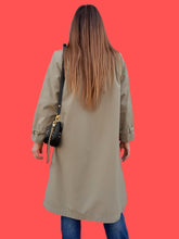 Charger l'image dans la galerie, Trench-coat vintage Adèle - Vert kaki doublé et fourrure fantaisie. Taille S, 36, 38. JK Viola. Made in France