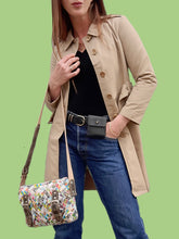 Charger l'image dans la galerie, Trench-coat vintage Justine - Mi-long sable. Taille XS, 34, 36. Clarence Diffusion. Made in France
