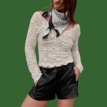 Charger l'image dans la galerie, Foulard vintage Gaëlle - Lettres entrelacées. Christian Dior