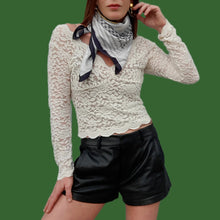 Charger l'image dans la galerie, Foulard vintage Gaëlle - Lettres entrelacées. Christian Dior