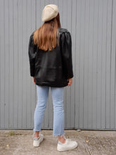 Charger l'image dans la galerie, Veste vintage Adelle - Cuir noir. Taille XL, 42, 44. Reginapary. Made in France.